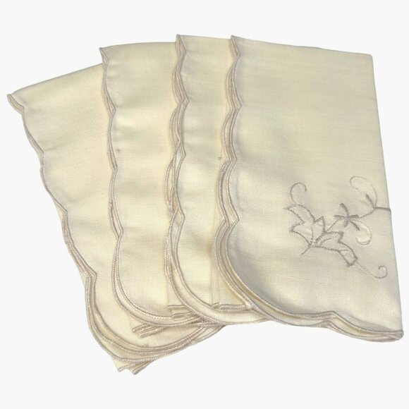 Vintage Linen Cloth Napkins Set of 6 Embroidered Beige Scalloped Hem Farmhouse - Picture 2 of 6